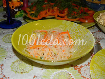 Салат из фунчозы с корейской морковкой