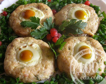 Котлеты с яйцом внутри - пошаговый рецепт с фото на steklorez69.ru