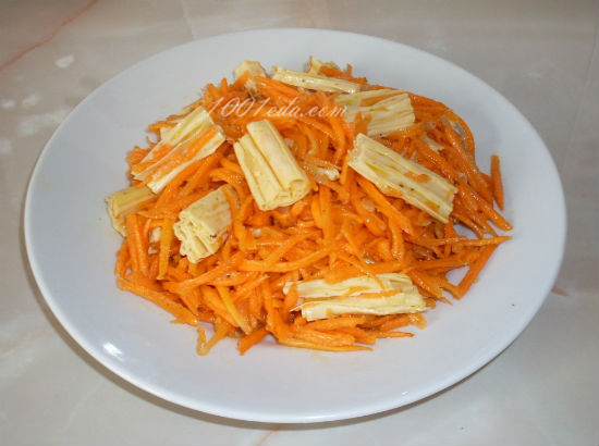 Салат из спаржи с морковью