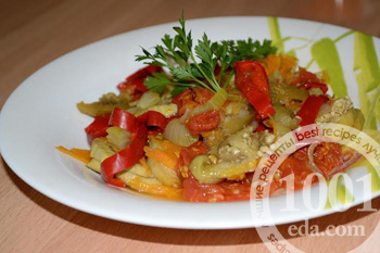 Диетическое блюдо с овощами